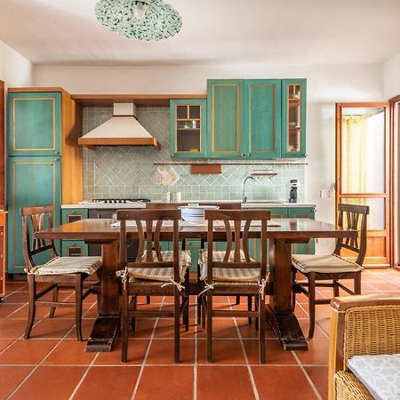 Damiano Holiday House Porto Columbu - Perd'E Sali Exterior foto